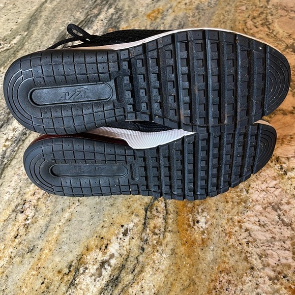 Avia Women’s 02 Running Shoes Black and White Lace Up size 9.5 - Picture 6 of 7